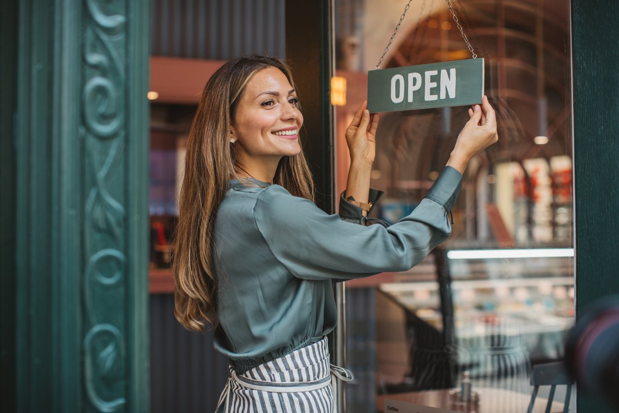 Femme qui a créé son entreprise en Suisse.